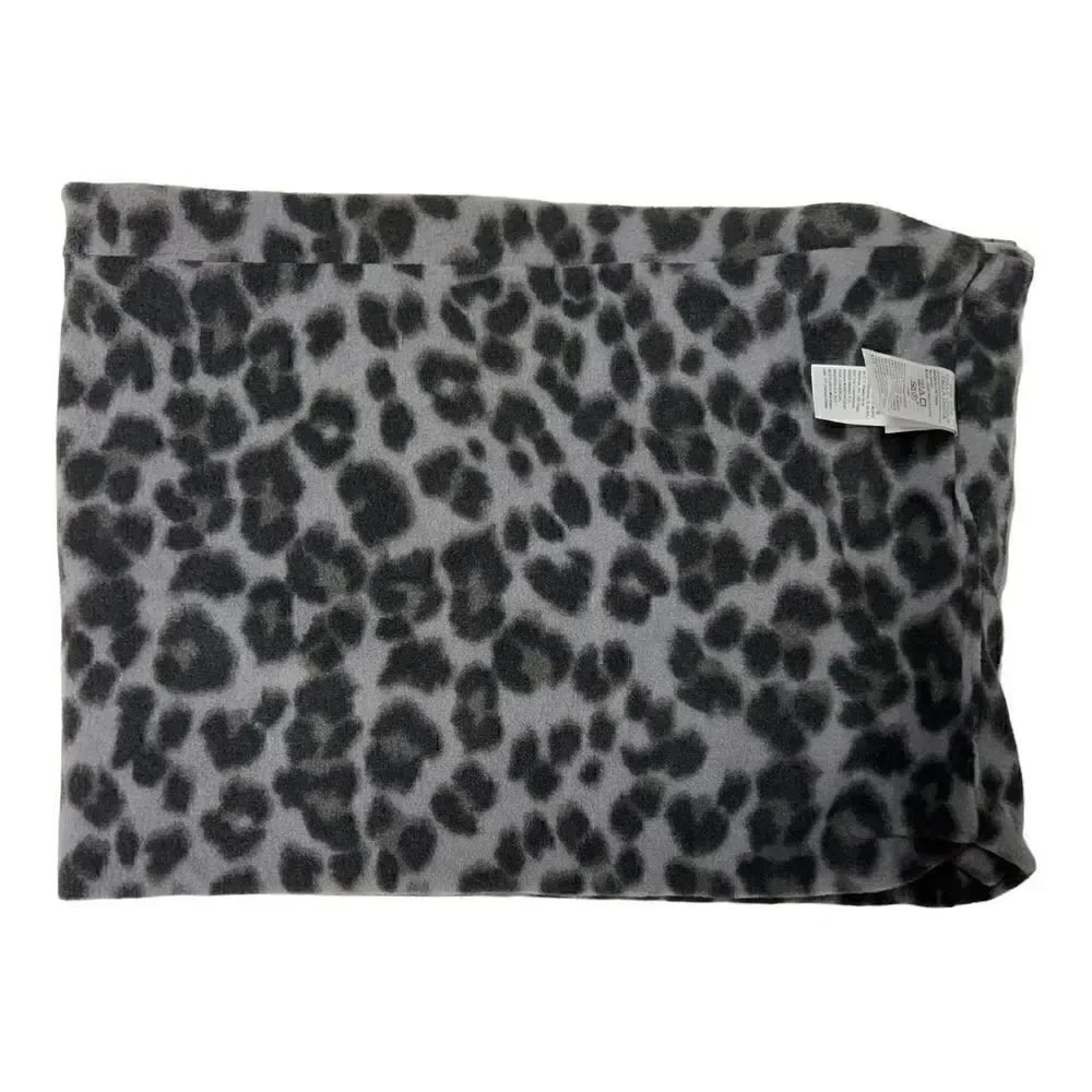 Old Navy Scarf Infinity Grey Black Leopard Print